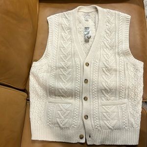 Rugged Merino Wool Blend Sweater Vest 🐏